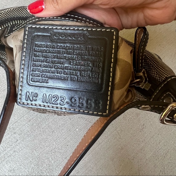 Coach Vintage Tweed Hobo Brown Leather Trim - Picture 3 of 4